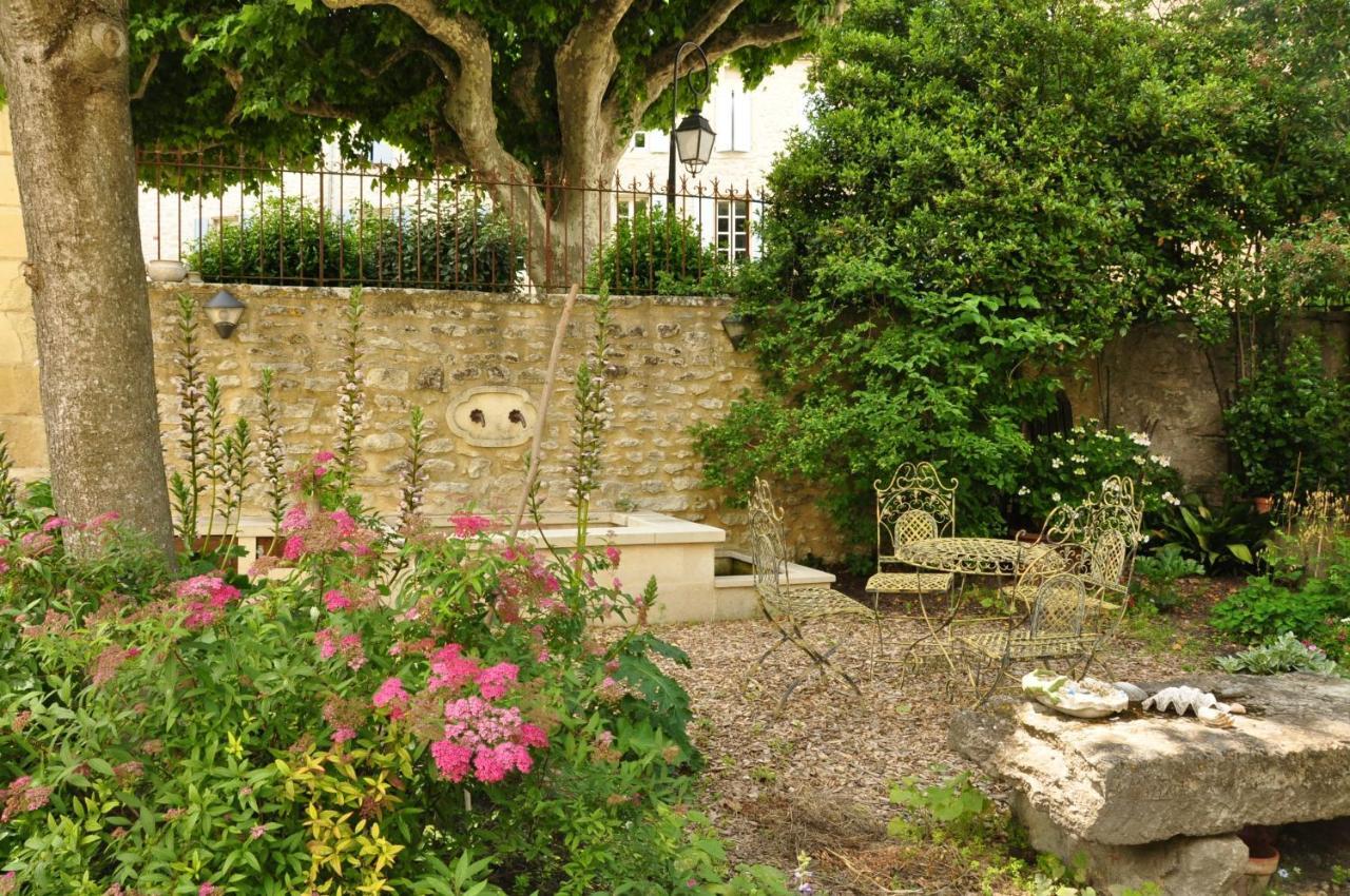 La Rialhe Bed & Breakfast Taulignan ภายนอก รูปภาพ